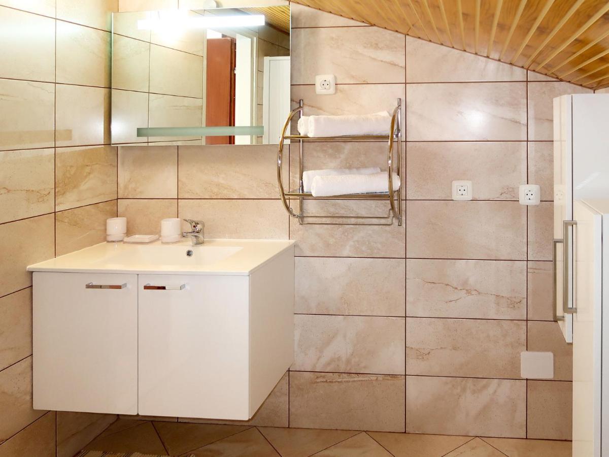 Apartment Violetta - Lbn200 By Interhome ลาบิน ภายนอก รูปภาพ